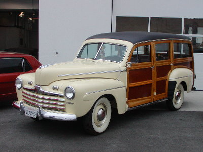 picture of old Ford woody